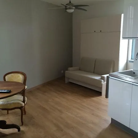 Bijou In Apartment